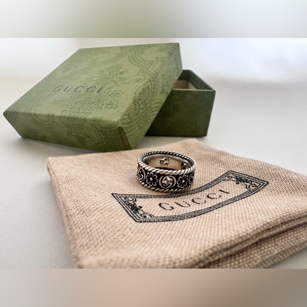 GUCCI Interlocking Silver Ring